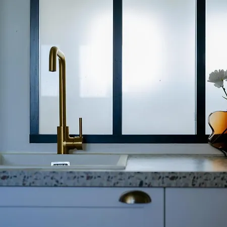 Appartement Face Eglise Saint Joseph Angers- 2 Personnes Angers